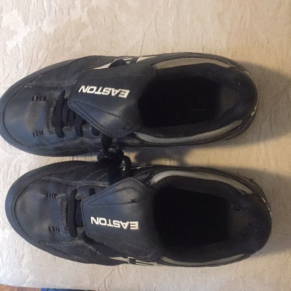 Easton Rampage cleats - Picture 2 of 5